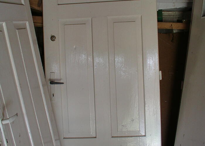 Grajewo ogłoszenia: Sprzedam stare drzwi drewniane .Drzwi wykonane z solidnego drewna...